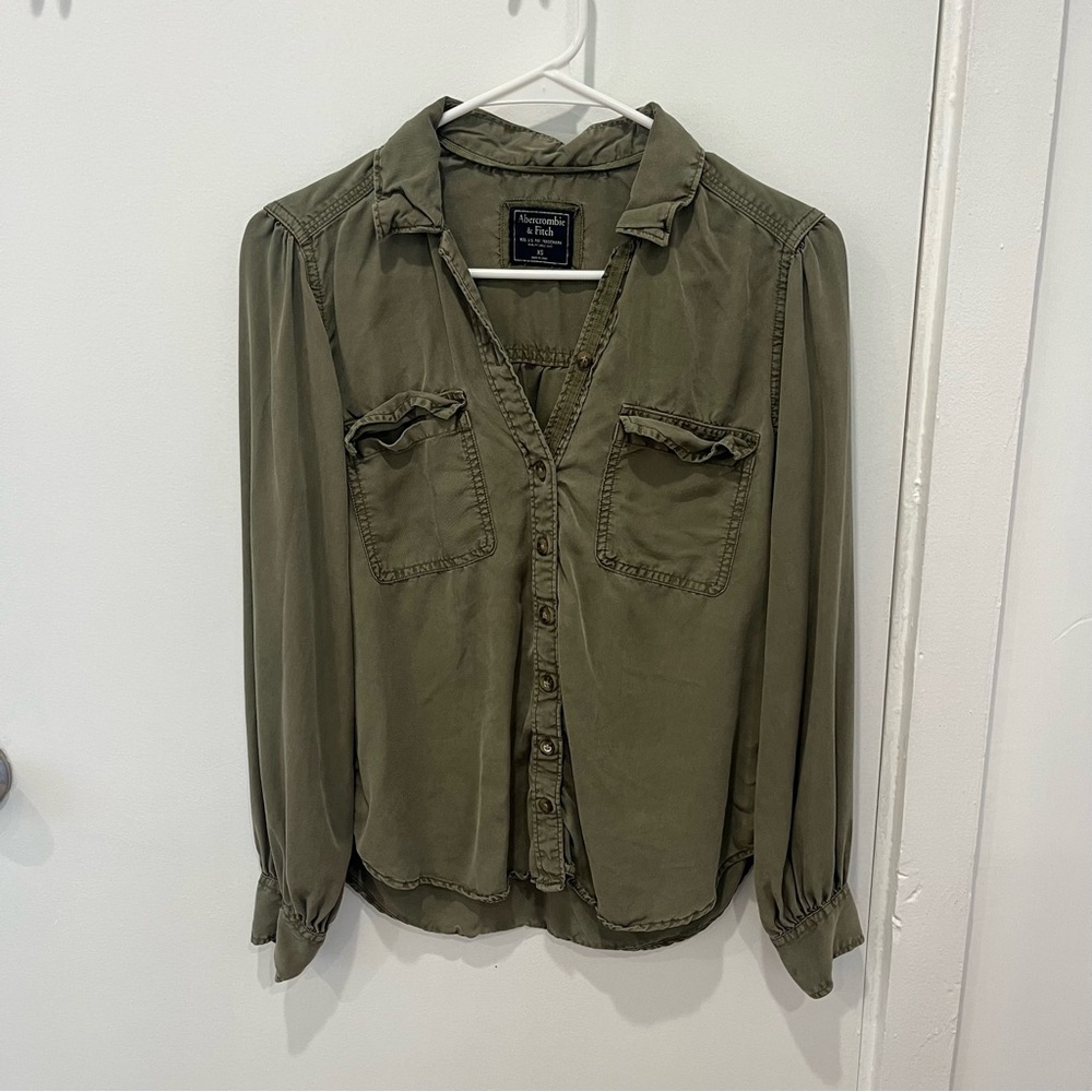 Abercrombie & Fitch Khaki Button-Down Shirt Size XS